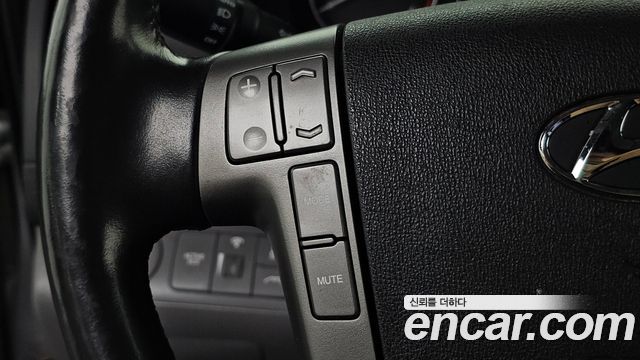 Hyundai Starex 2018 — photo 23