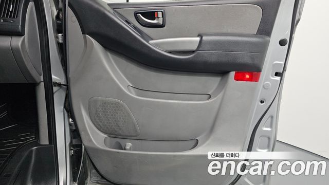 Hyundai Starex 2018 — photo 15