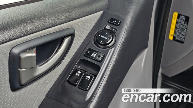 Hyundai Starex 2018 — photo 28