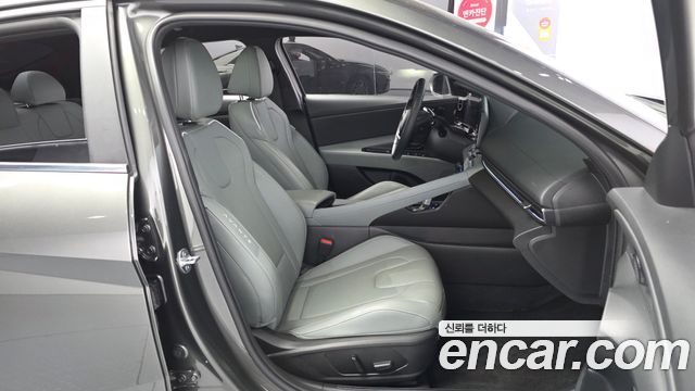 Hyundai AVANTE 2024 — photo 17