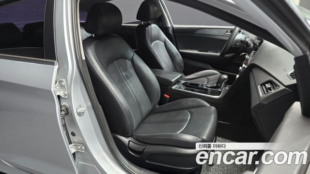 Hyundai Sonata 2018 — photo 12