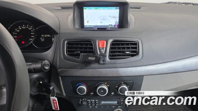 Renault Korea SM3 2011 — photo 14