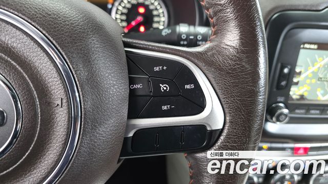 Jeep Renegade 2016 — photo 16