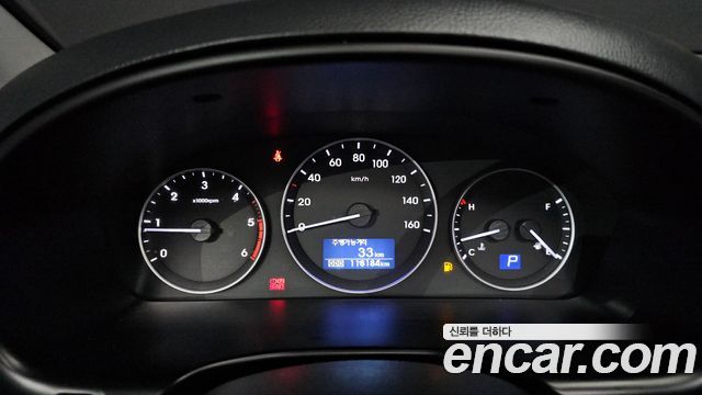 Hyundai Starex 2020 — photo 11
