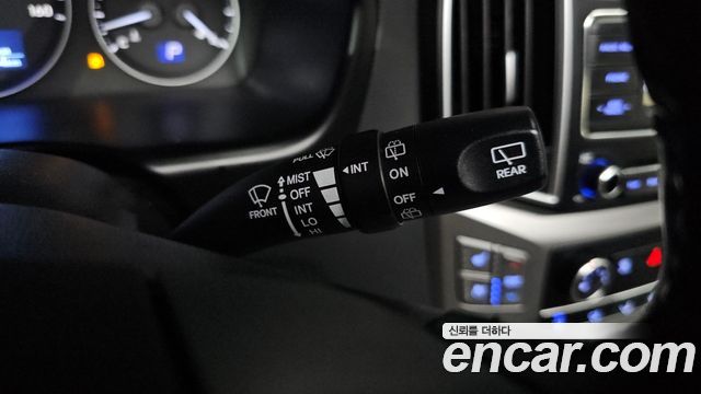 Hyundai Starex 2020 — photo 27