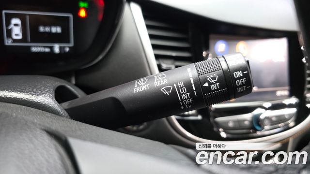 Chevrolet Korea Trax 2021 — photo 28