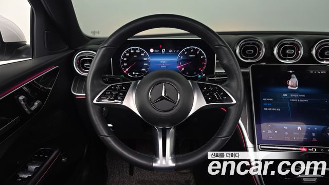 Mercedes-Benz C-Class 2023 — photo 19