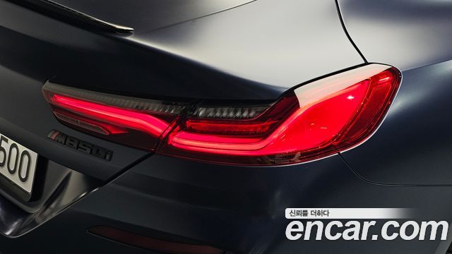 BMW 8-Series 2022 — photo 9