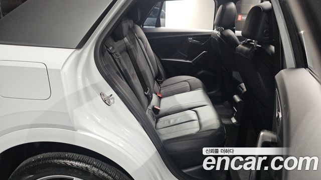 Audi Q2 2020 — photo 17