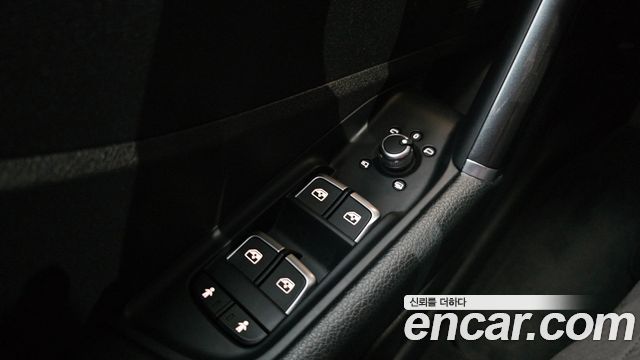 Audi Q2 2020 — photo 26