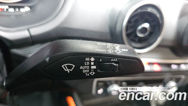 Audi Q2 2020 — photo 28