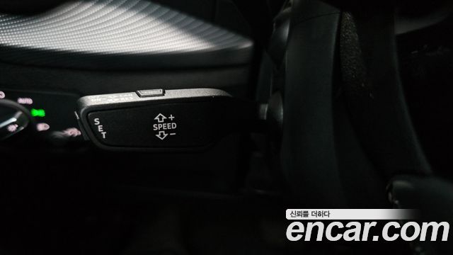 Audi Q2 2020 — photo 29