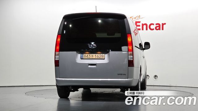 Hyundai Staria 2022 — photo 4