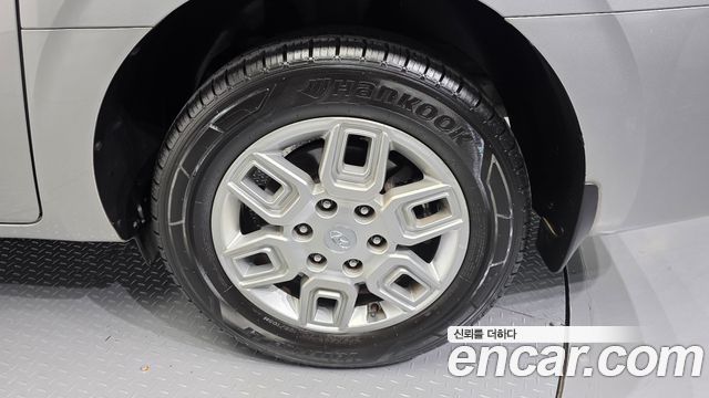 Hyundai Staria 2022 — photo 5