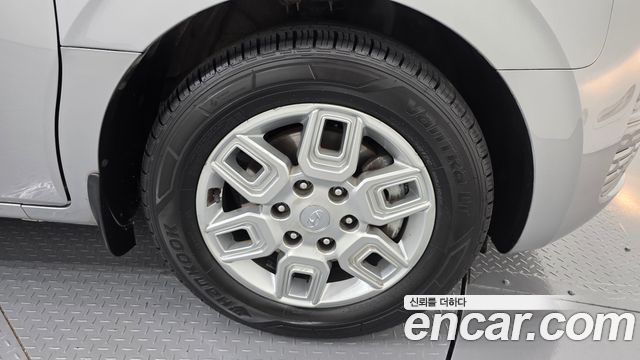 Hyundai Staria 2022 — photo 7