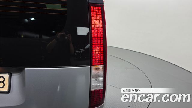 Hyundai Staria 2022 — photo 9
