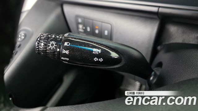 Hyundai Staria 2022 — photo 28