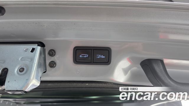 Hyundai Staria 2022 — photo 32