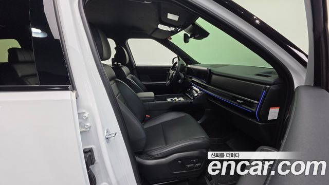 Hyundai Santafe 2025 — photo 10