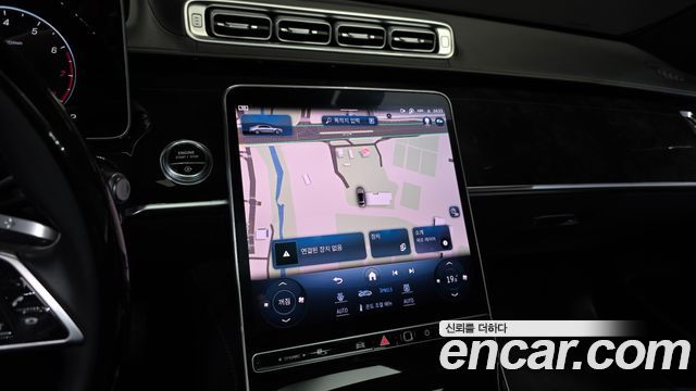 Mercedes-Benz S-Class 2022 — photo 20