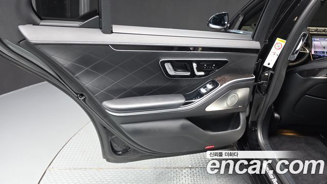 Mercedes-Benz S-Class 2022 — photo 15