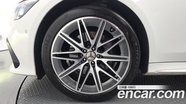 Mercedes-Benz AMG GT 2022 — photo 5