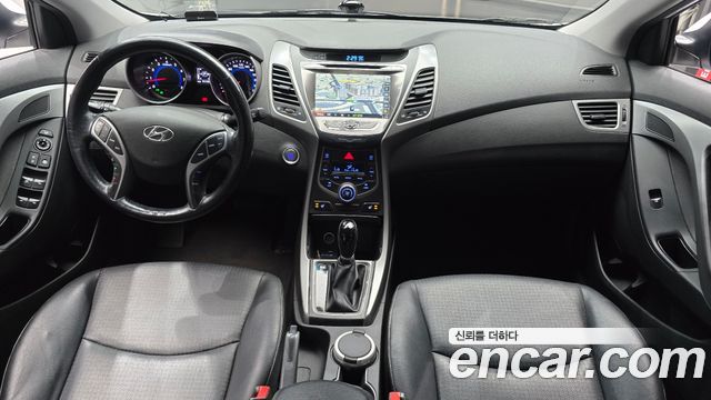 Hyundai AVANTE 2015 — photo 10