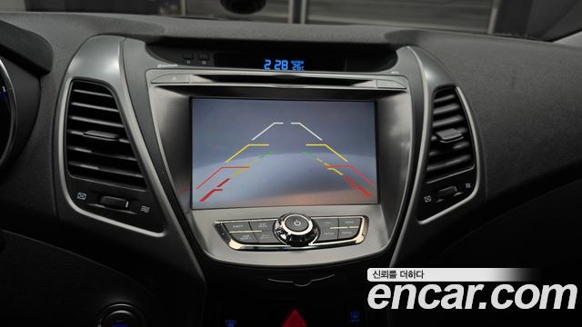 Hyundai AVANTE 2015 — photo 21