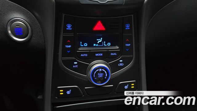 Hyundai AVANTE 2015 — photo 22