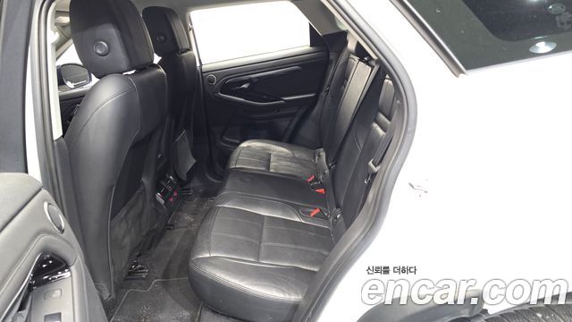 Land Rover Range Rover Evoque 2020 — photo 17