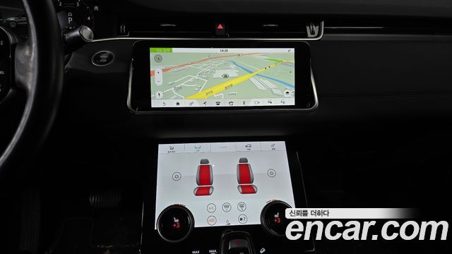 Land Rover Range Rover Evoque 2020 — photo 18