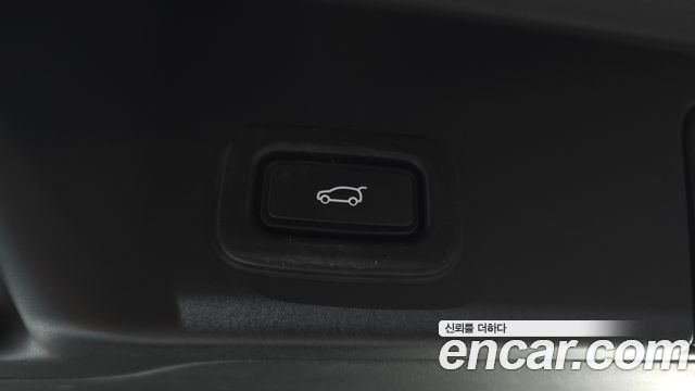 Land Rover Range Rover Evoque 2020 — photo 23