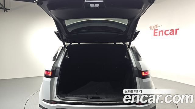 Land Rover Range Rover Evoque 2020 — photo 24