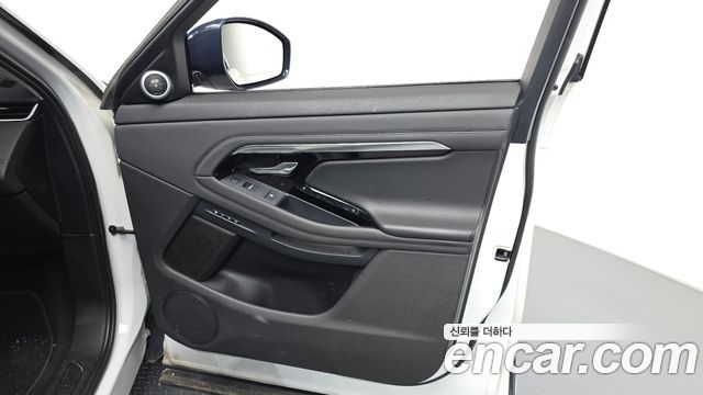 Land Rover Range Rover Evoque 2020 — photo 14