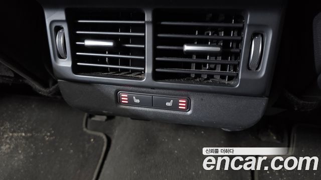 Land Rover Range Rover Evoque 2020 — photo 31