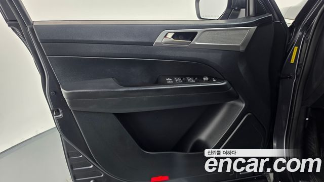 KG Mobility Rexton 2019 — photo 14