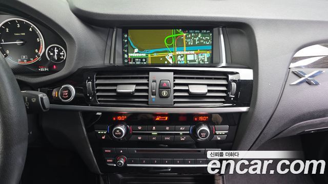 BMW X4 2016 — photo 14