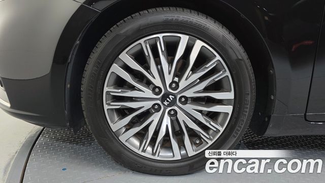 Kia K7 2018 — photo 5