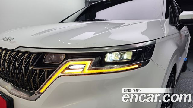 Kia Canival 2022 — photo 8