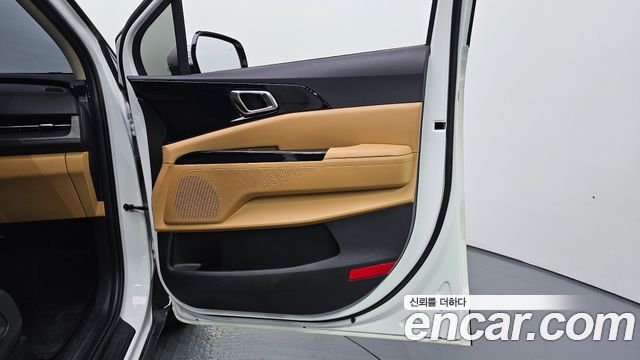 Kia Canival 2022 — photo 14