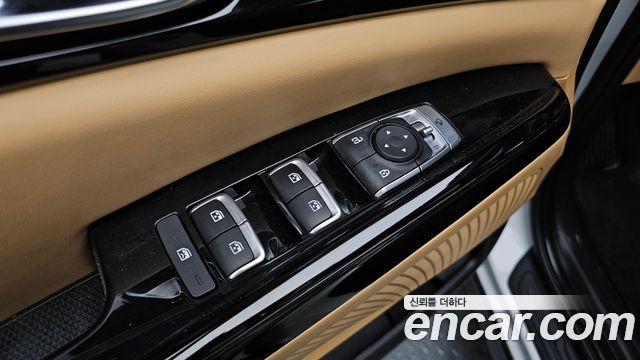 Kia Canival 2022 — photo 31