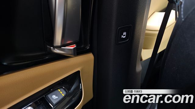 Kia Canival 2022 — photo 35