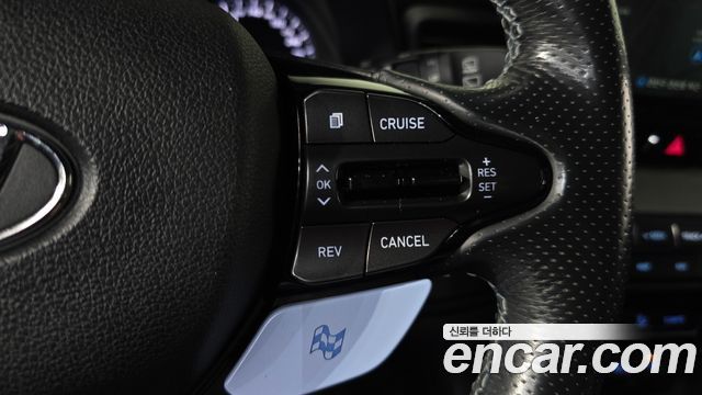Hyundai Veloster 2020 — photo 22