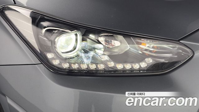 Hyundai Veloster 2020 — photo 8