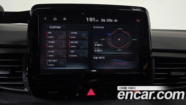 Hyundai Veloster 2020 — photo 27