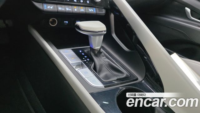 Hyundai AVANTE 2022 — photo 12