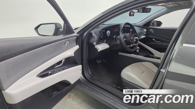 Hyundai AVANTE 2022 — photo 13