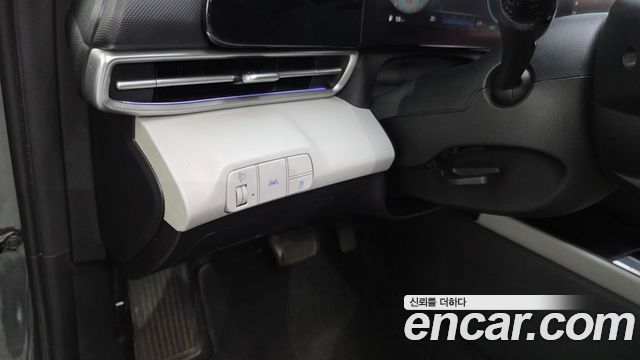 Hyundai AVANTE 2022 — photo 24