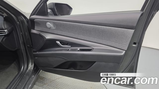 Hyundai AVANTE 2022 — photo 14