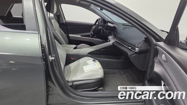 Hyundai AVANTE 2022 — photo 16